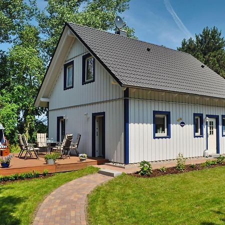 Komfortables Haus Mit Kamin, Sauna, Garten, Terrasse - Ferienhaus Sternschnuppe Wiek auf Rügen المظهر الخارجي الصورة