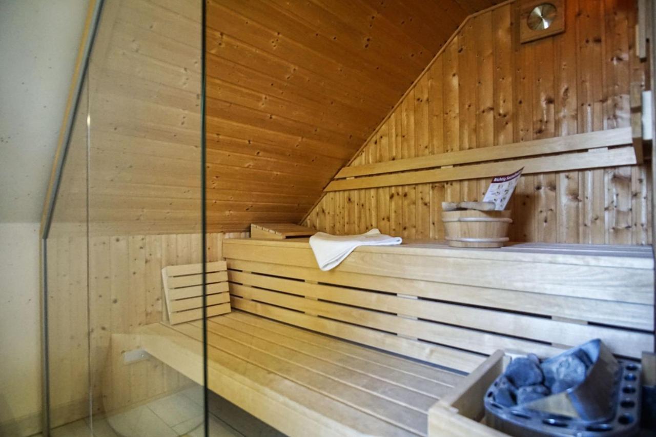 Komfortables Haus Mit Kamin, Sauna, Garten, Terrasse - Ferienhaus Sternschnuppe Wiek auf Rügen المظهر الخارجي الصورة