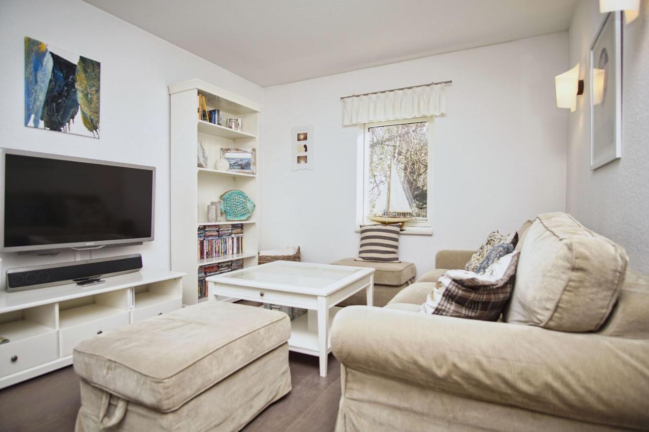 Komfortables Haus Mit Kamin, Sauna, Garten, Terrasse - Ferienhaus Sternschnuppe Wiek auf Rügen المظهر الخارجي الصورة