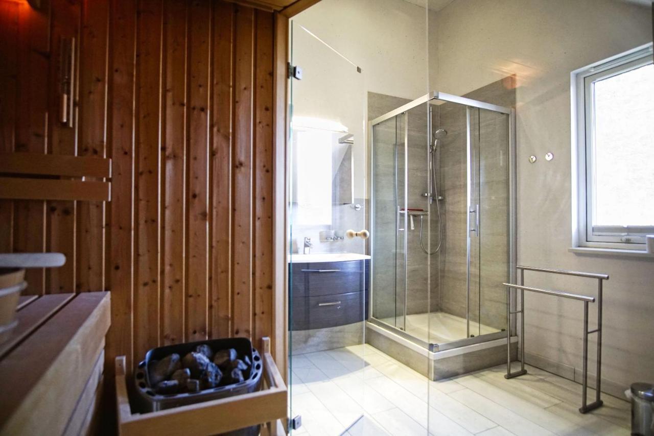 Komfortables Haus Mit Kamin, Sauna, Garten, Terrasse - Ferienhaus Sternschnuppe Wiek auf Rügen المظهر الخارجي الصورة